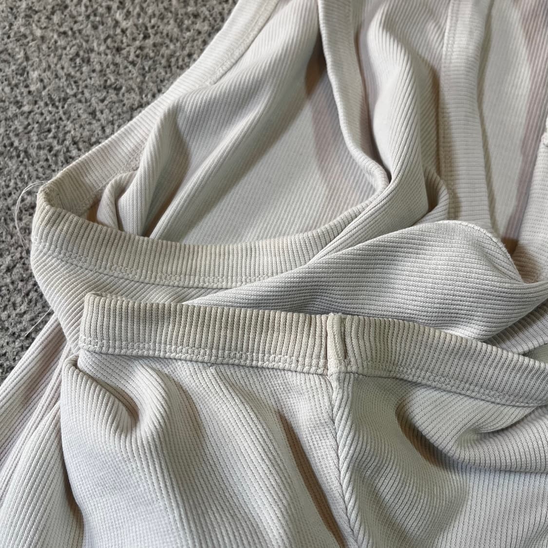 본투윈 B 펜던트 리브드 슬리브리스 상품이미지5