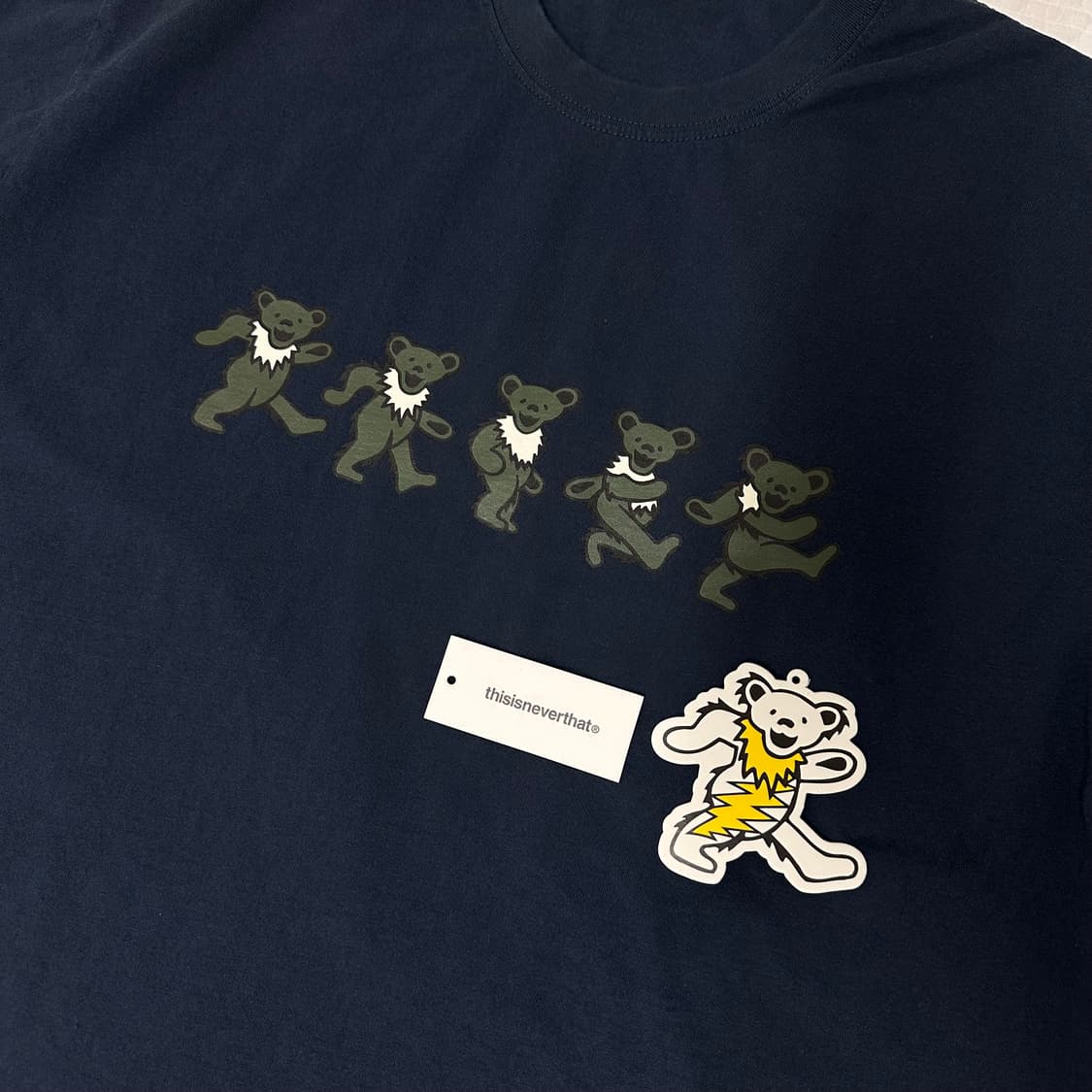 [XL] 디스이즈네버댓 x 그레이트풀 데드 댄싱 베어 티셔츠 네이비 상품이미지4