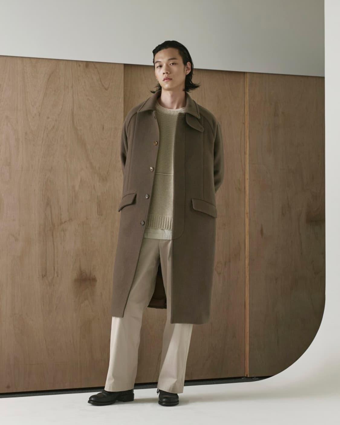 유스 20FW 맥코트 카키 팝니다. 상품이미지2