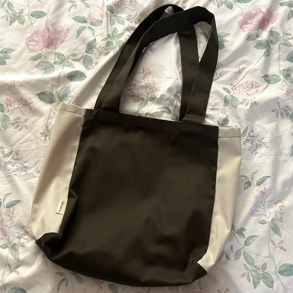 새상품) 오요 noi bag 숄더백 에코백 카키 상품이미지2