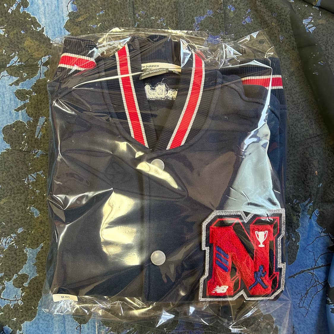 New Balance Patch Varsity Jacket 상품이미지5