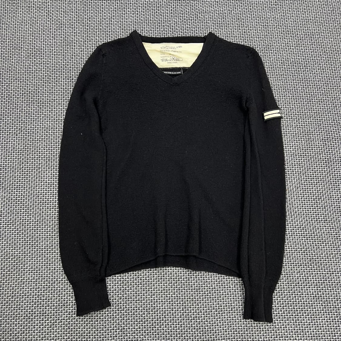 스톤아일랜드 데님스 아카이브 패치 울 니트 상품이미지1