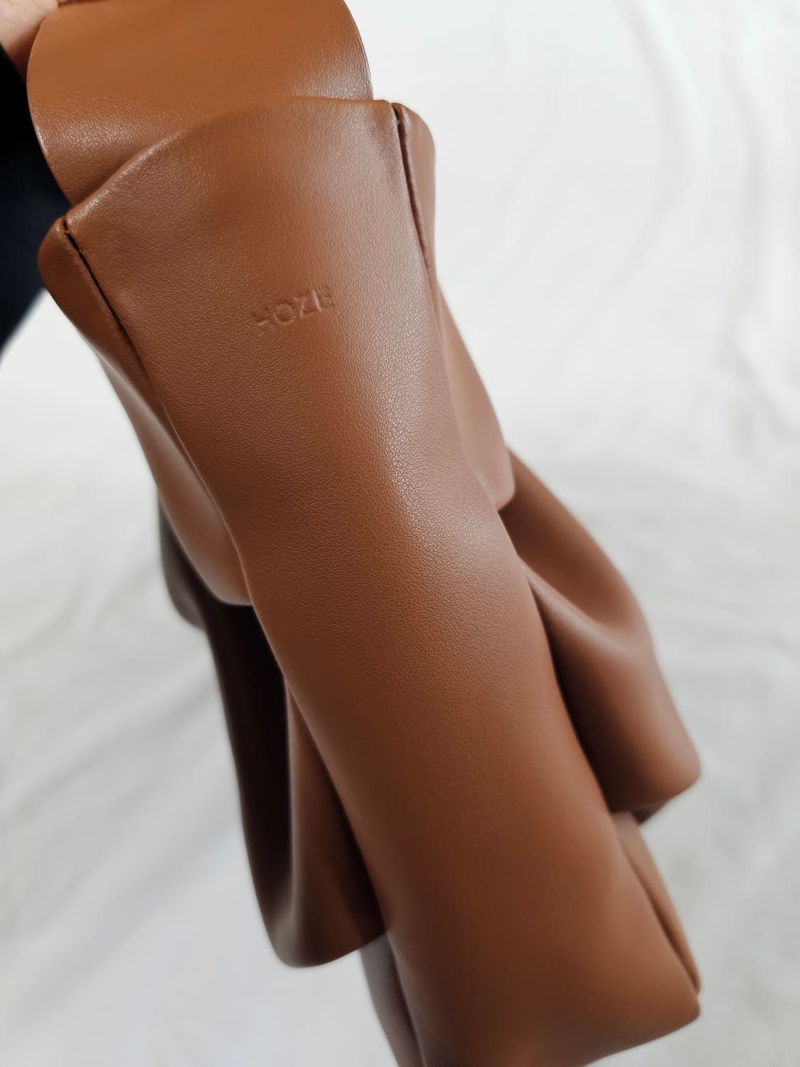 HOZE GABBY TAN 호재 호제 개더링 개비 호보백 숄더백 브라운 상품이미지6