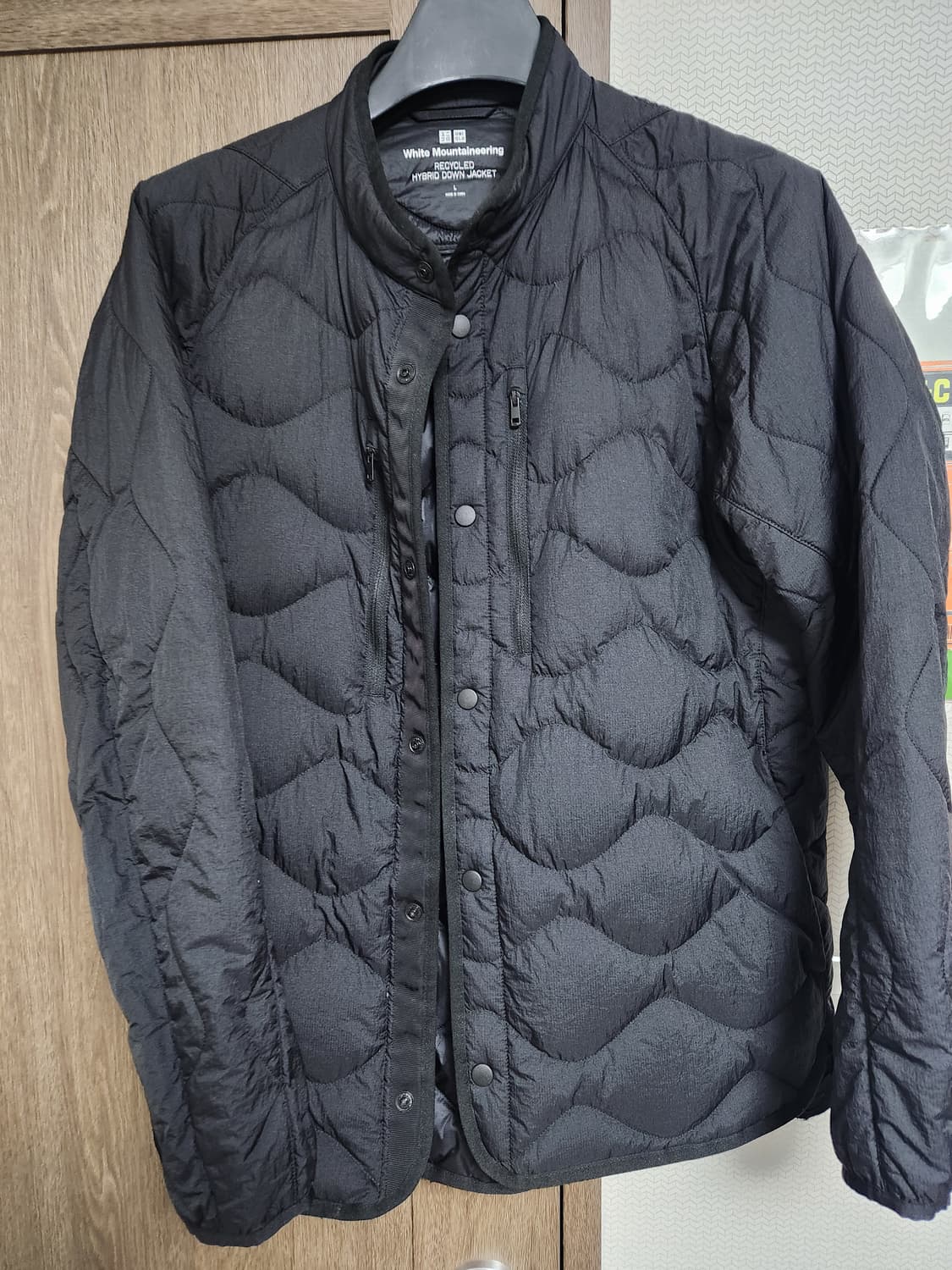 유니클로 화이트마운티어링 하이브리드 다운 23FW 상품이미지6