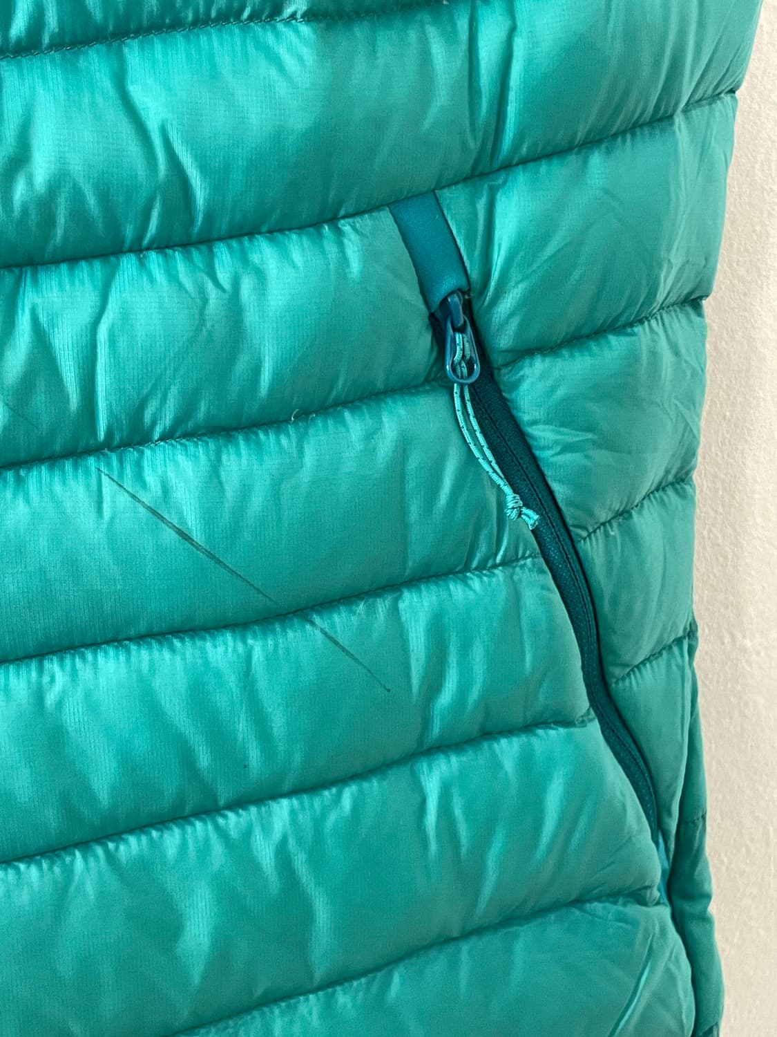 아크테릭스 패딩 베스트  상품이미지5