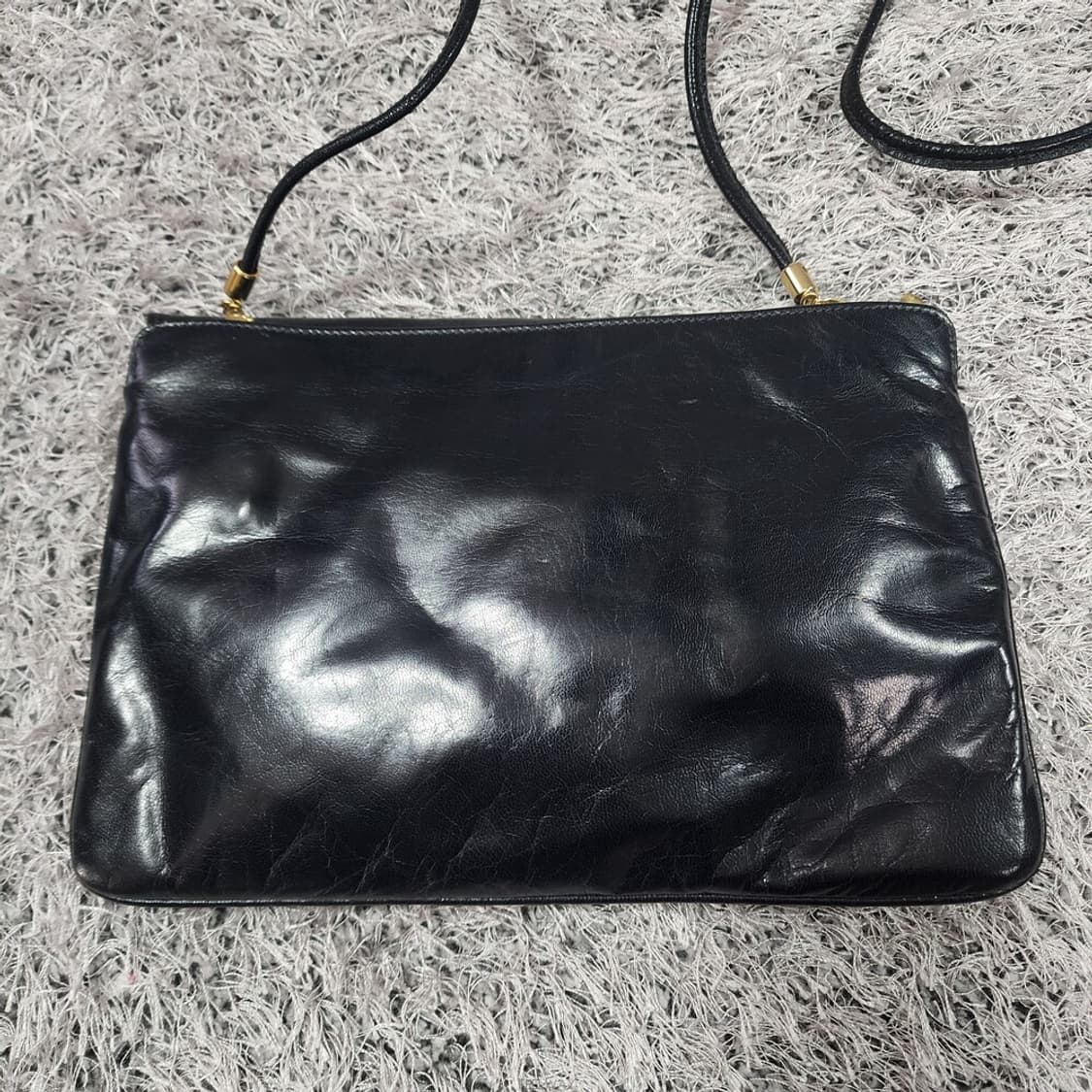 페라가모 빈티지 크로스백 상품이미지3