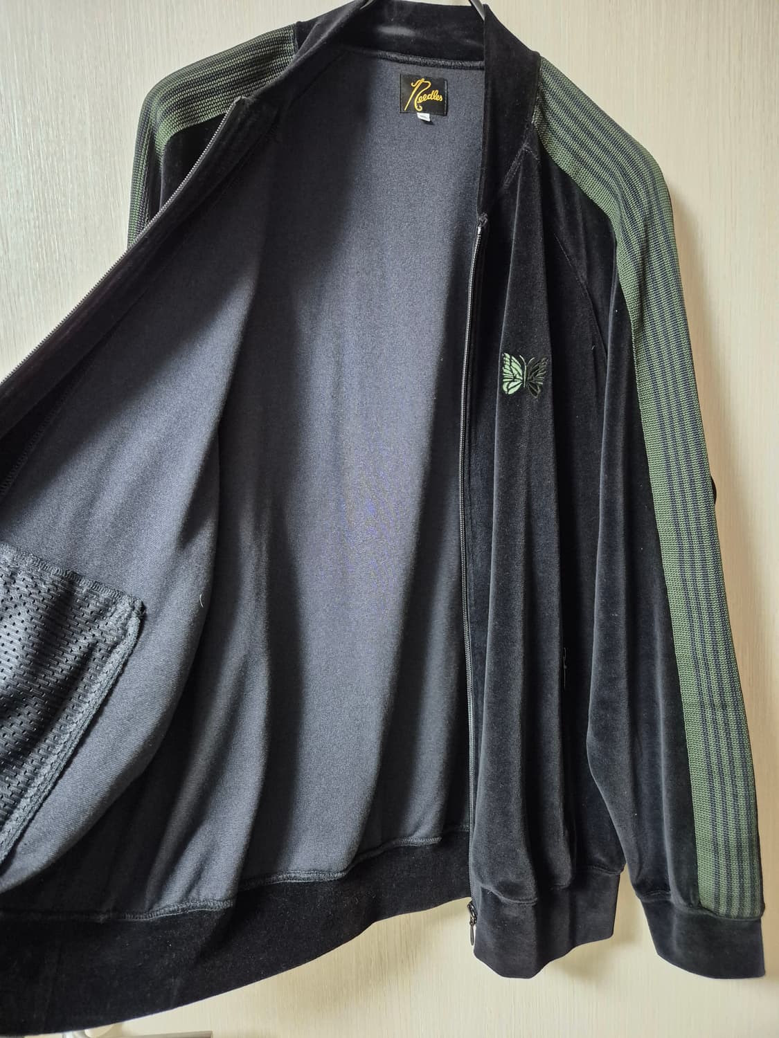 니들스 RC 트랙자켓 벨루어 블랙 XL 상품이미지5