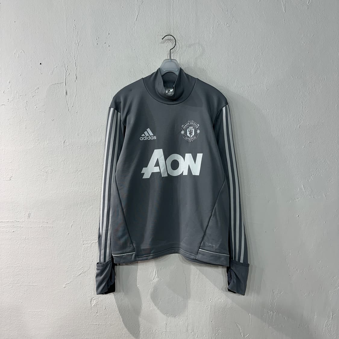 아디다스 맨유 트랙탑 긴팔 M 상품이미지1