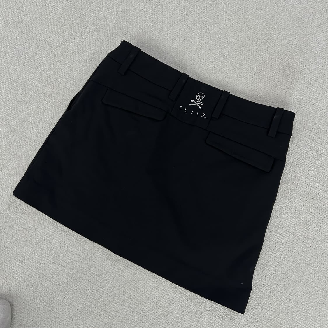 마크앤로나 정품 TLINE 해골 골프 미디스커트 27 상품이미지3