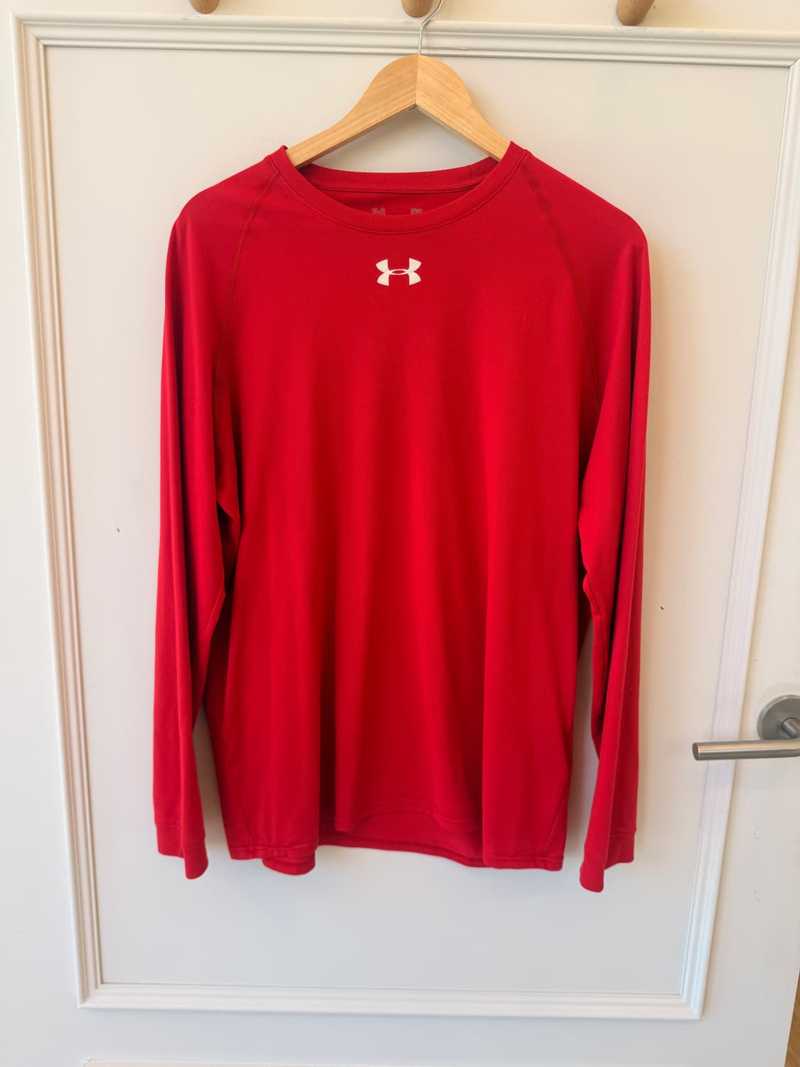 언더아머(UNDER ARMOUR) 기능성 긴팔 레드 상품이미지1