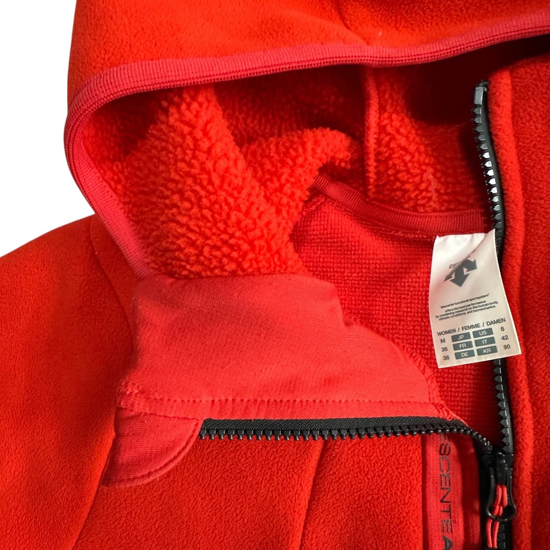 데상트 후리스  상품이미지2