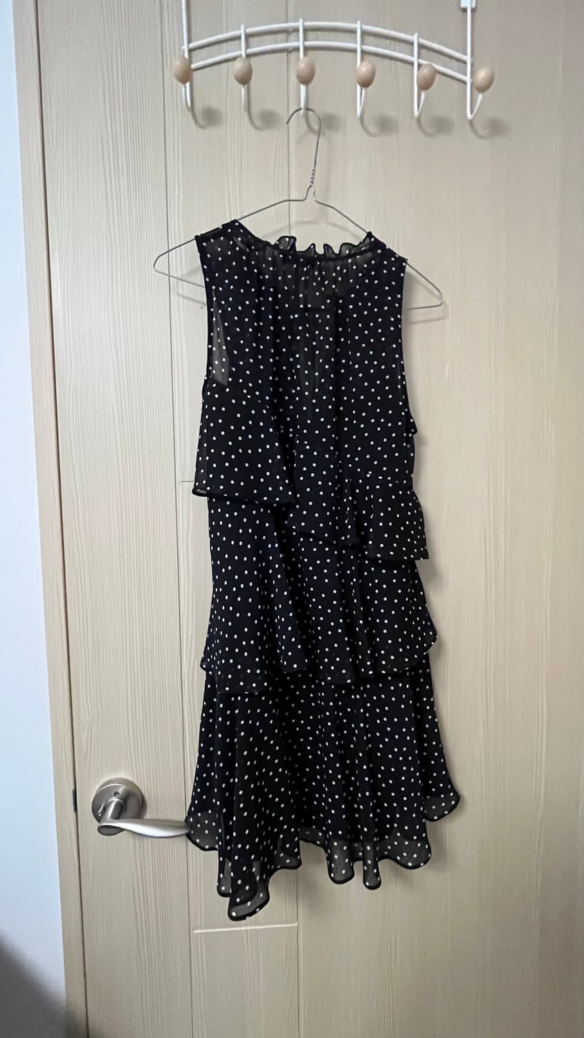 MANGO 블랙 도트 프릴 원피스 XS 상품이미지3