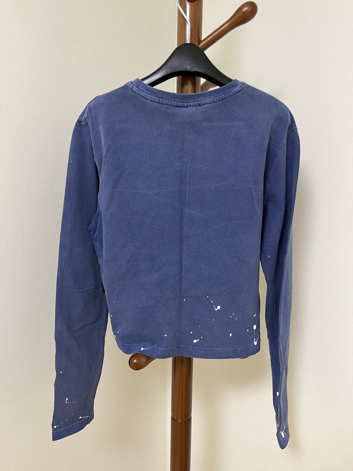 스프레이 베어 크롭 티셔츠 더스티블루 상품이미지3