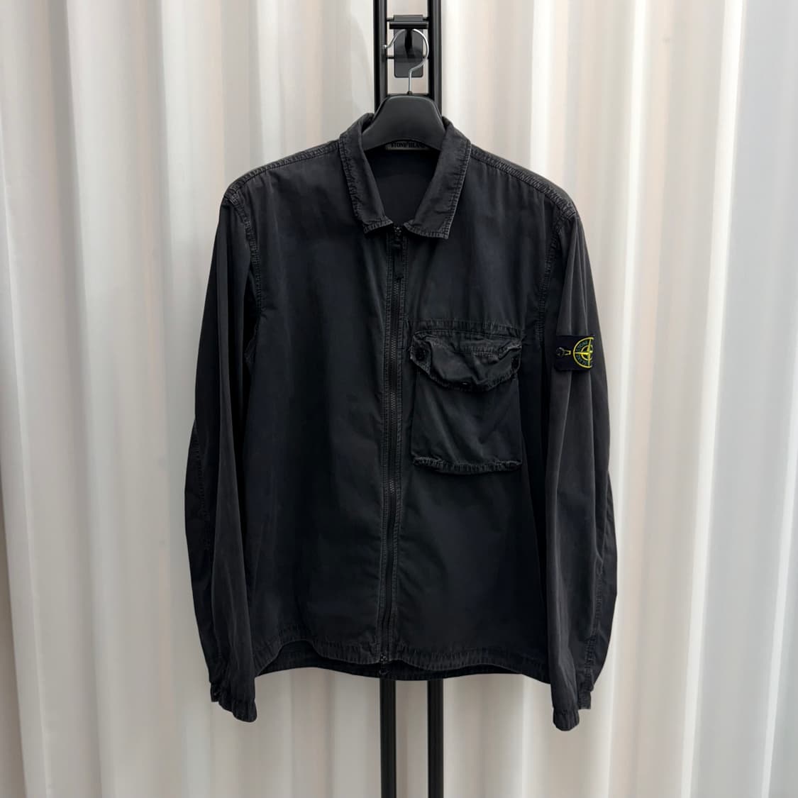 [XXL] 스톤아일랜드 올드이펙트 포켓 오버셔츠 블랙 상품이미지1
