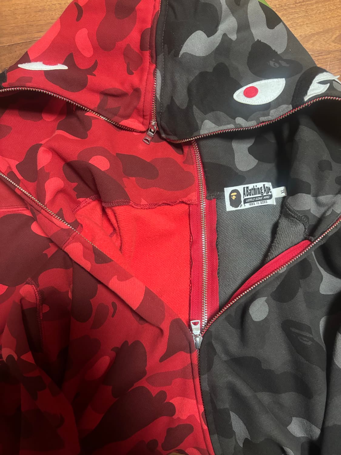 베이프 세퍼레이트 샤크 풀 집 후드 레드 블랙 상품이미지3