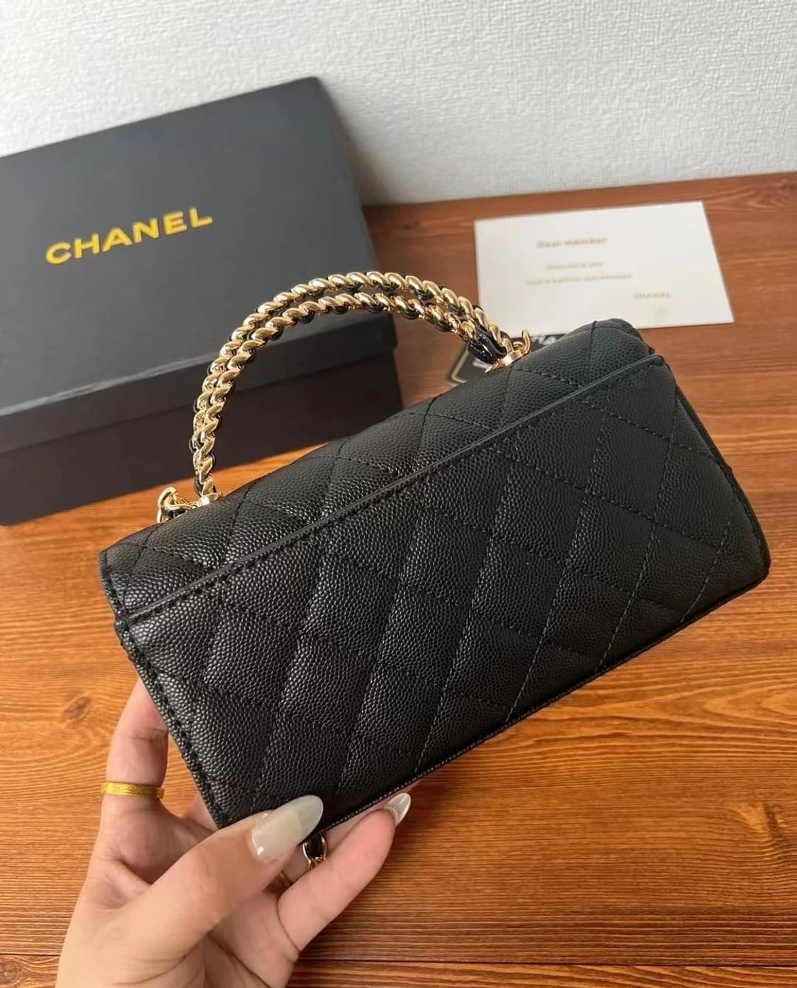 샤넬 뷰티 캐비어 탑핸들 크로스백 상품이미지3