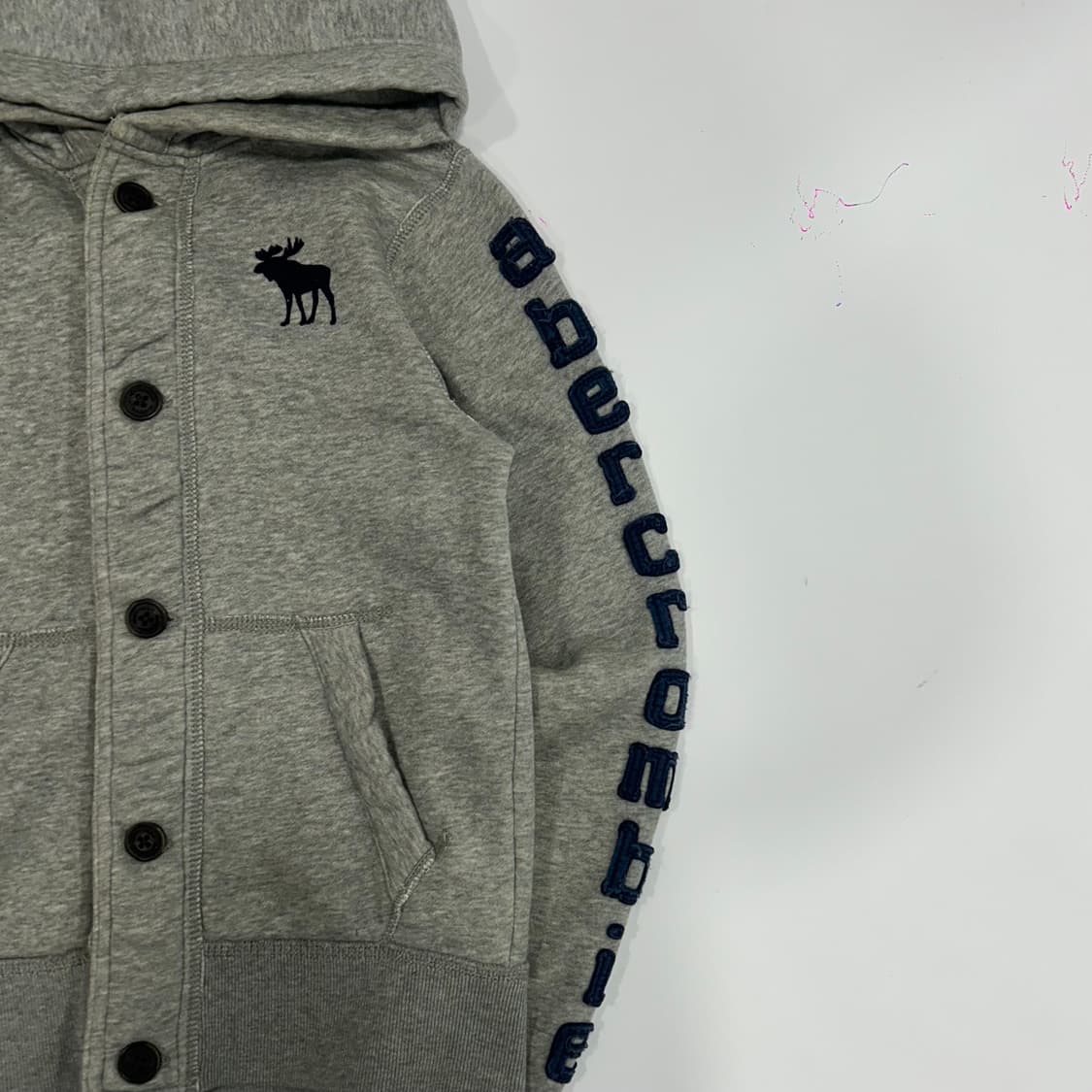 Abercrombie 아베크롬비 사이드로고 그레이 버튼업 후드집업 상품이미지6