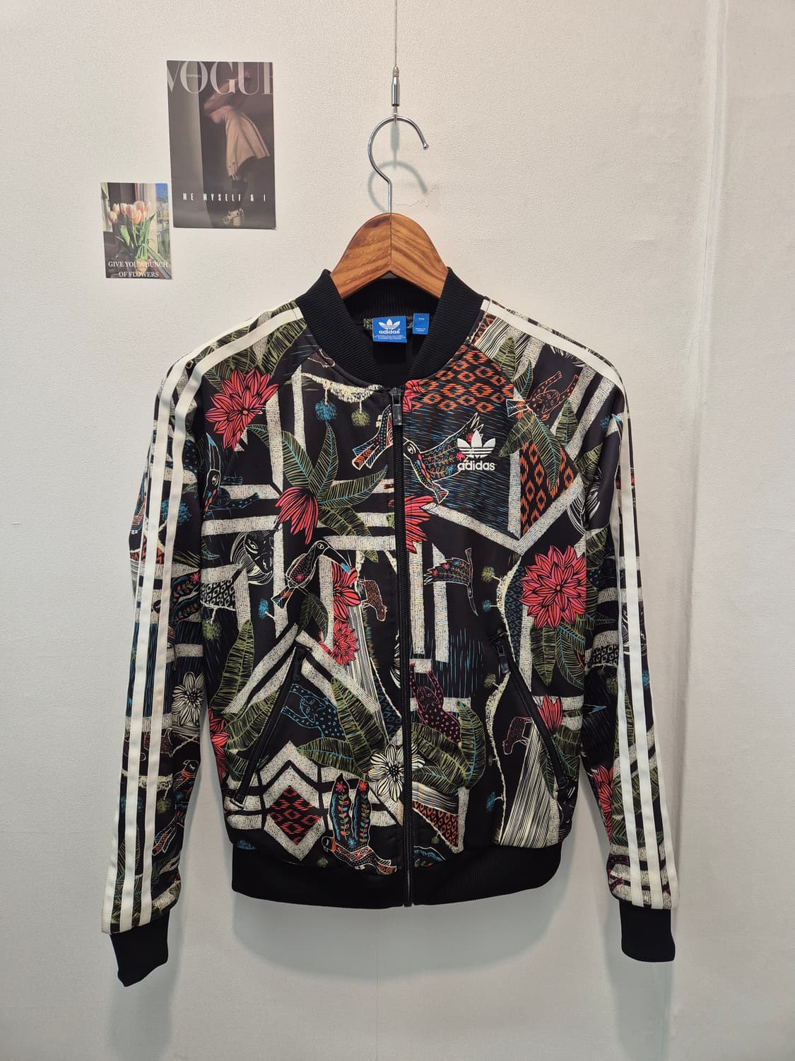 아디다스 플로럴 패턴 자켓  90
 상품이미지1