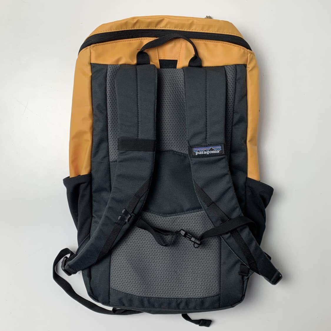 [OS/정품] 파타고니아 블랙홀 남여공용 백팩
 상품이미지3