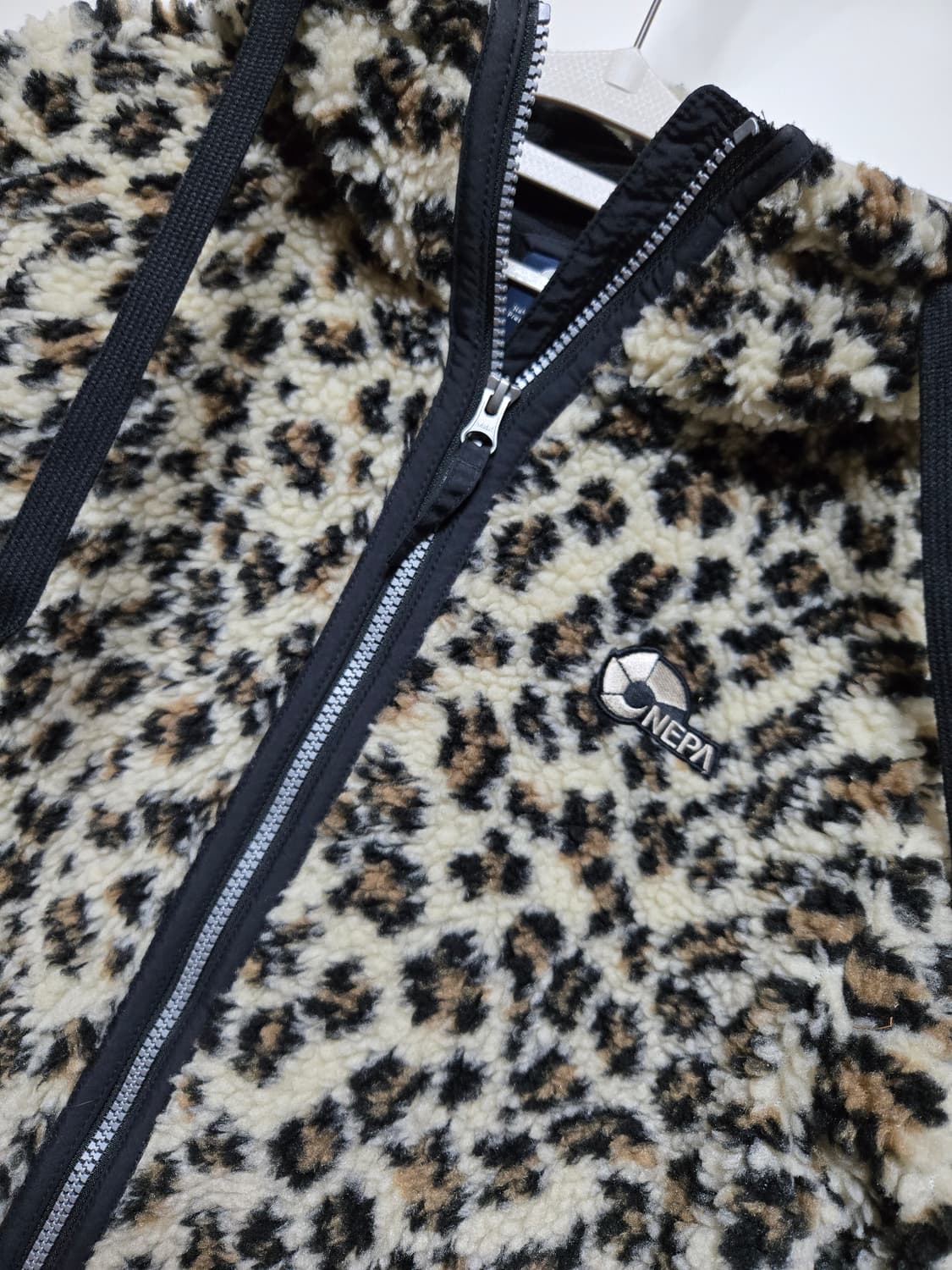 네파 레오파드 호피 보아 후드집업 상품이미지2
