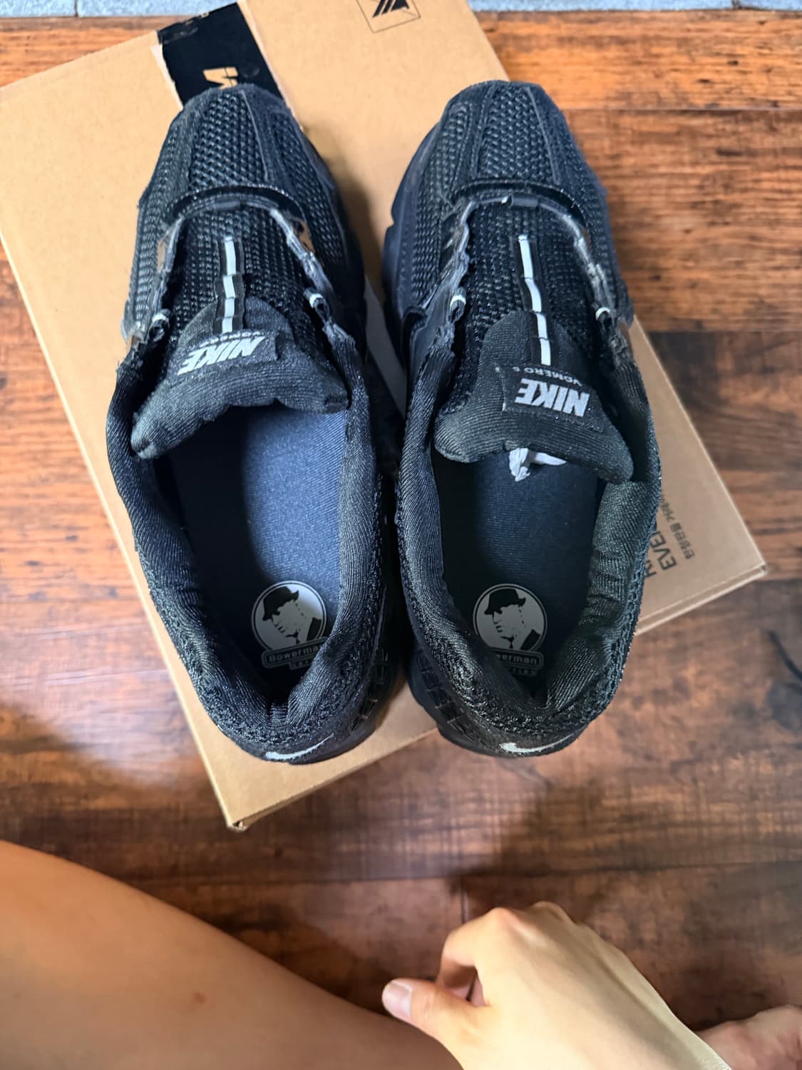 W나이키 줌 보메로 5 블랙 메탈릭 실버 270(남자 사이즈) 상품이미지6