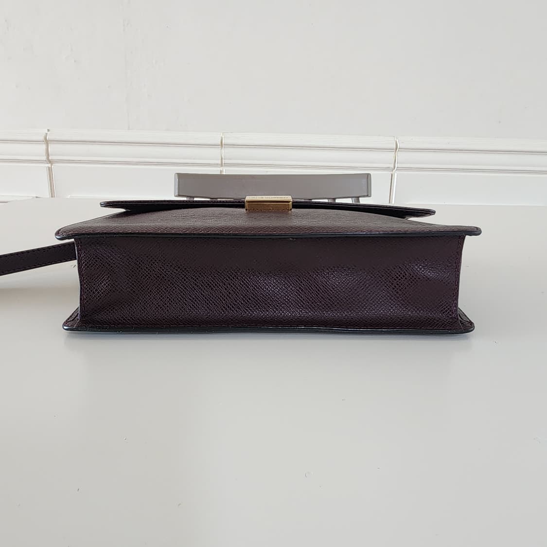 상태양호 루이비통 타이가 세렌가 클러치백 아카주 다크와인 상품이미지6