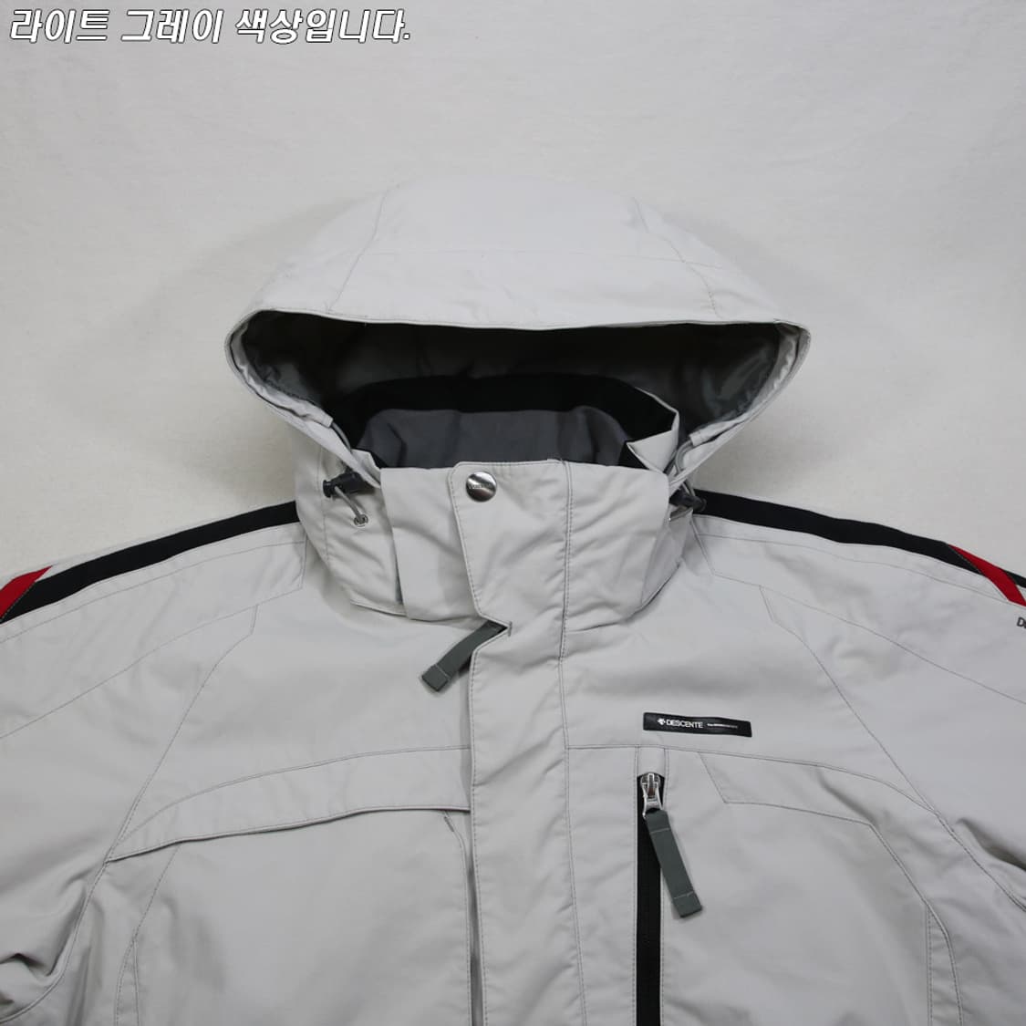 (착용컷) 데상트 스키 자켓 (남성용 M) 상품이미지4