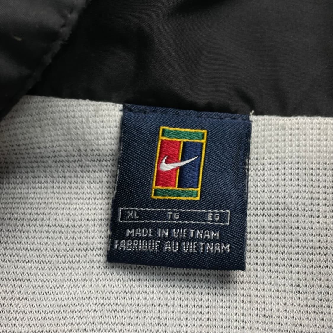 105 나이키 데니스 올드스쿨 바람막이 상품이미지3