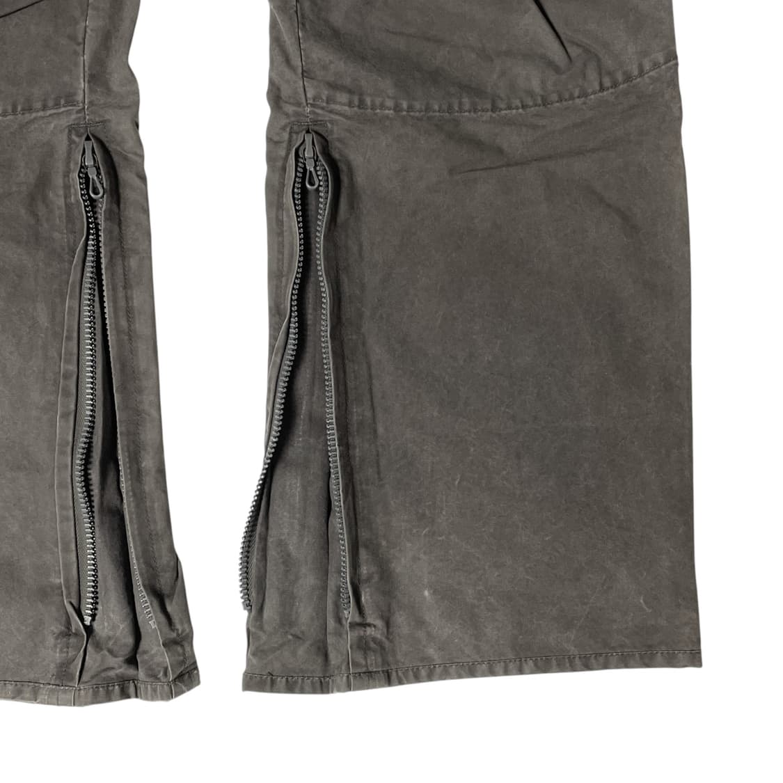 어태치먼트 파라슈트 플레어 팬츠 상품이미지5