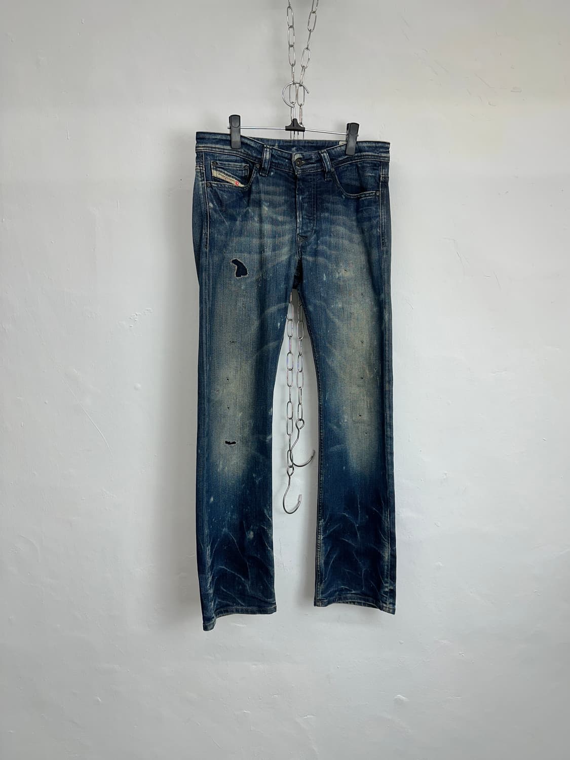 Diesel OOSWW Stretch Distressed Denim 상품이미지4