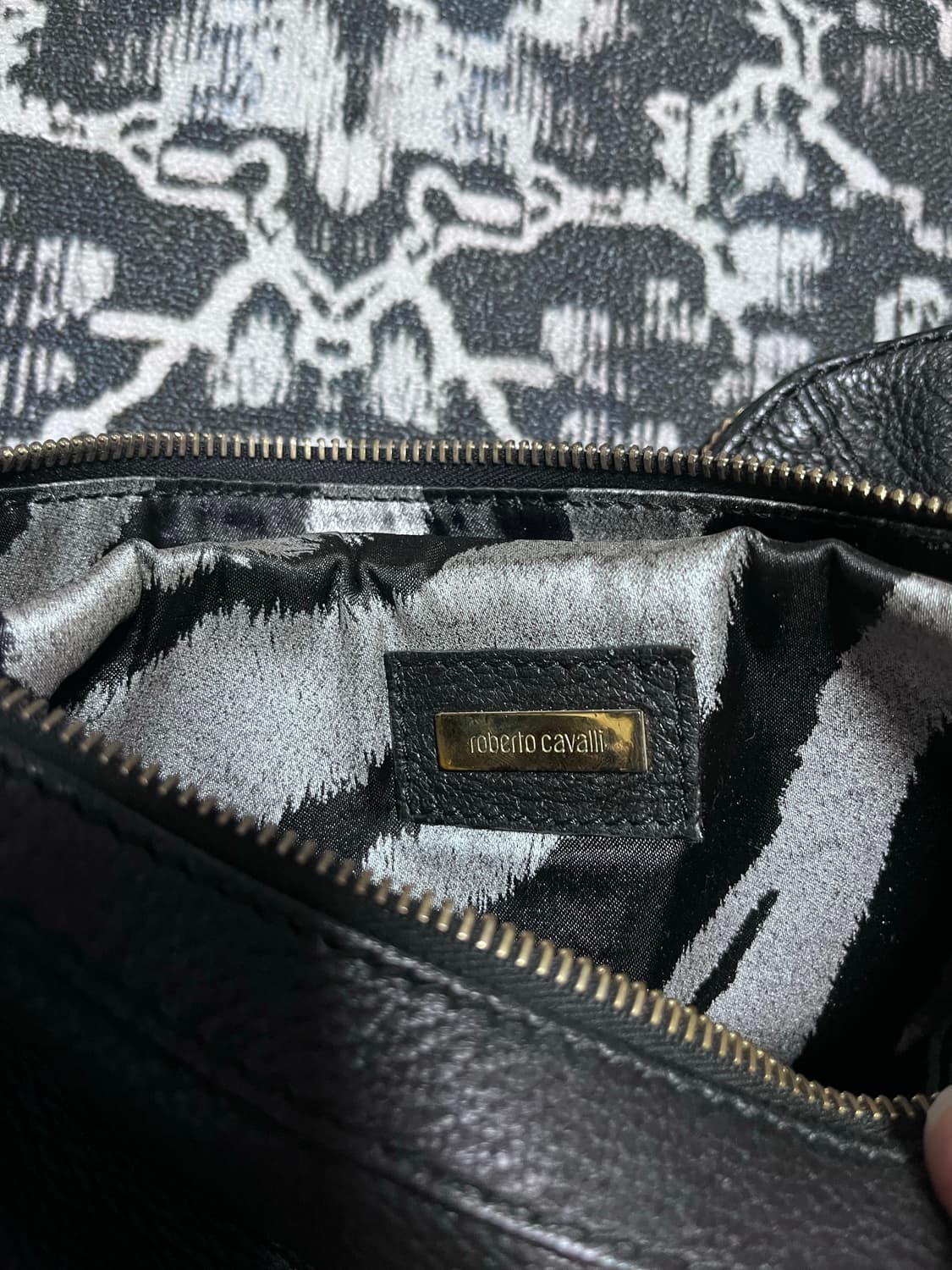 Roberto Cavalli y2k 블랙 레더 숄더백 상품이미지2