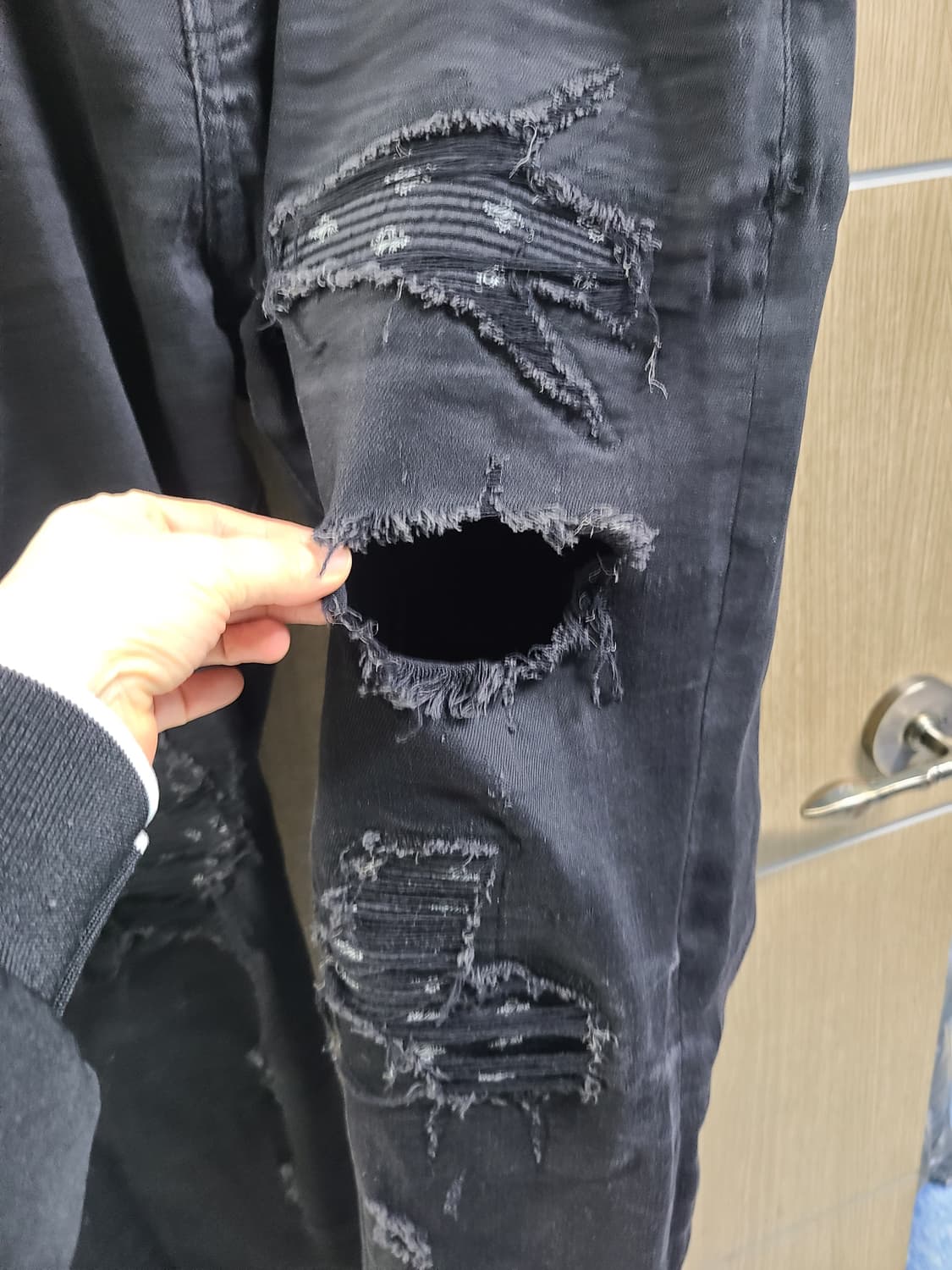 아미리 블랙진 36 상품이미지3