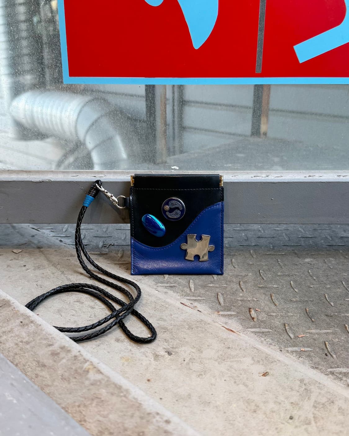 토가 비릴리스 넥 스트랩 레더 코인 케이스 상품이미지1