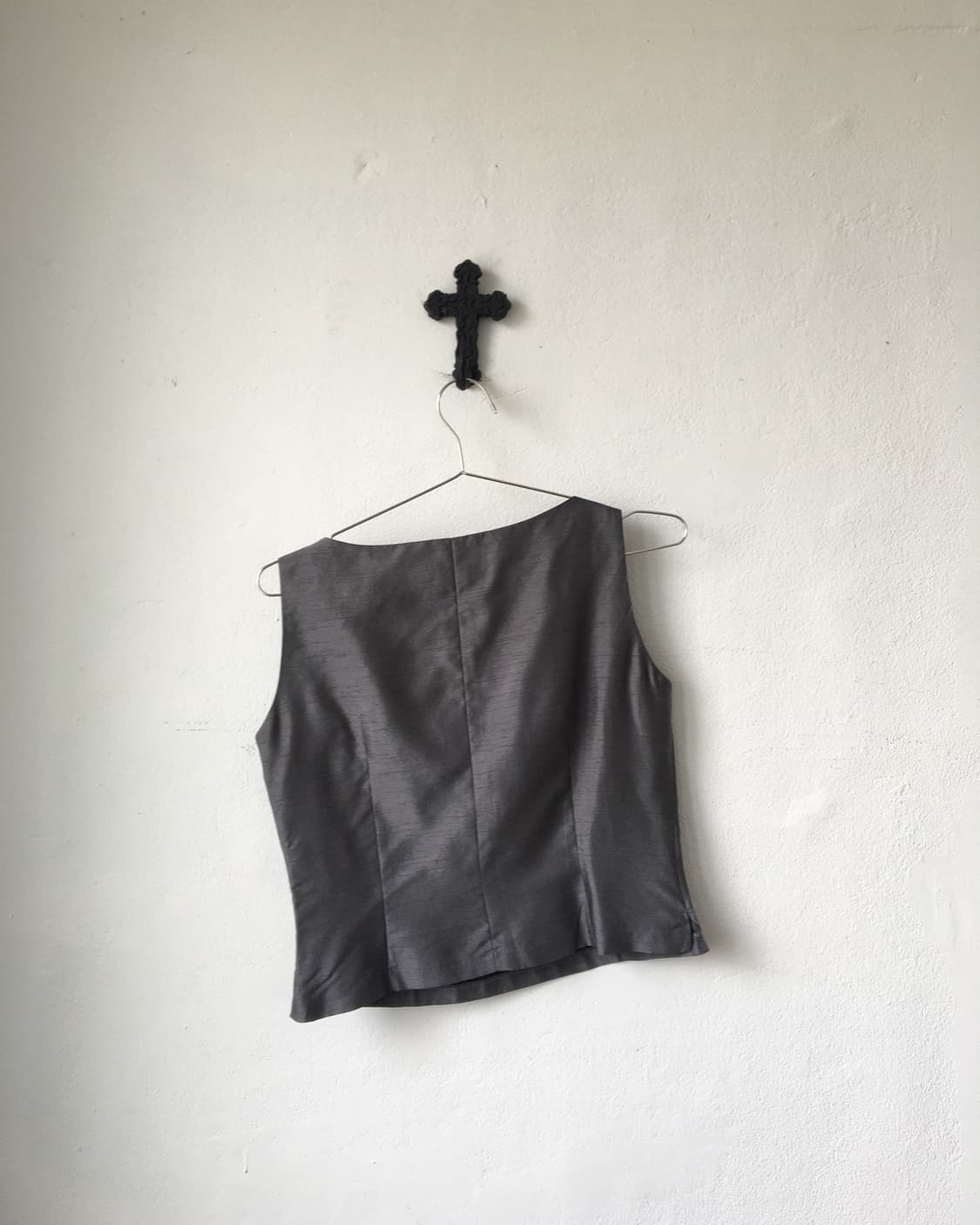 Glossy sleeveless 상품이미지3