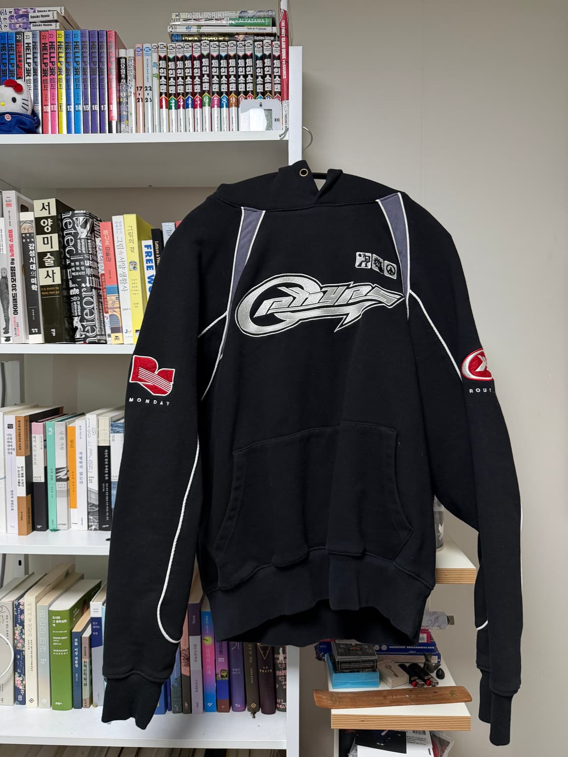 피지컬에듀케이션 모터사이클 레이싱 후드티 상품이미지1