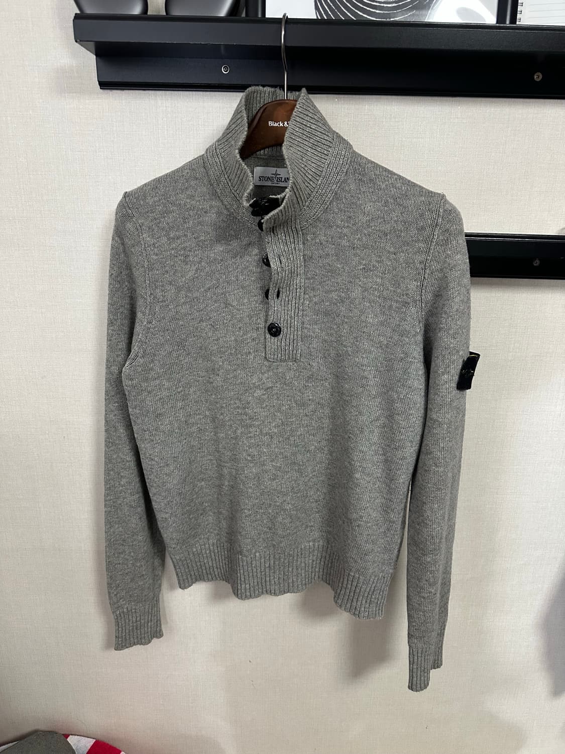 스톤아일랜드 니트  반집업 그레이M(95-100) 정품 상품이미지1