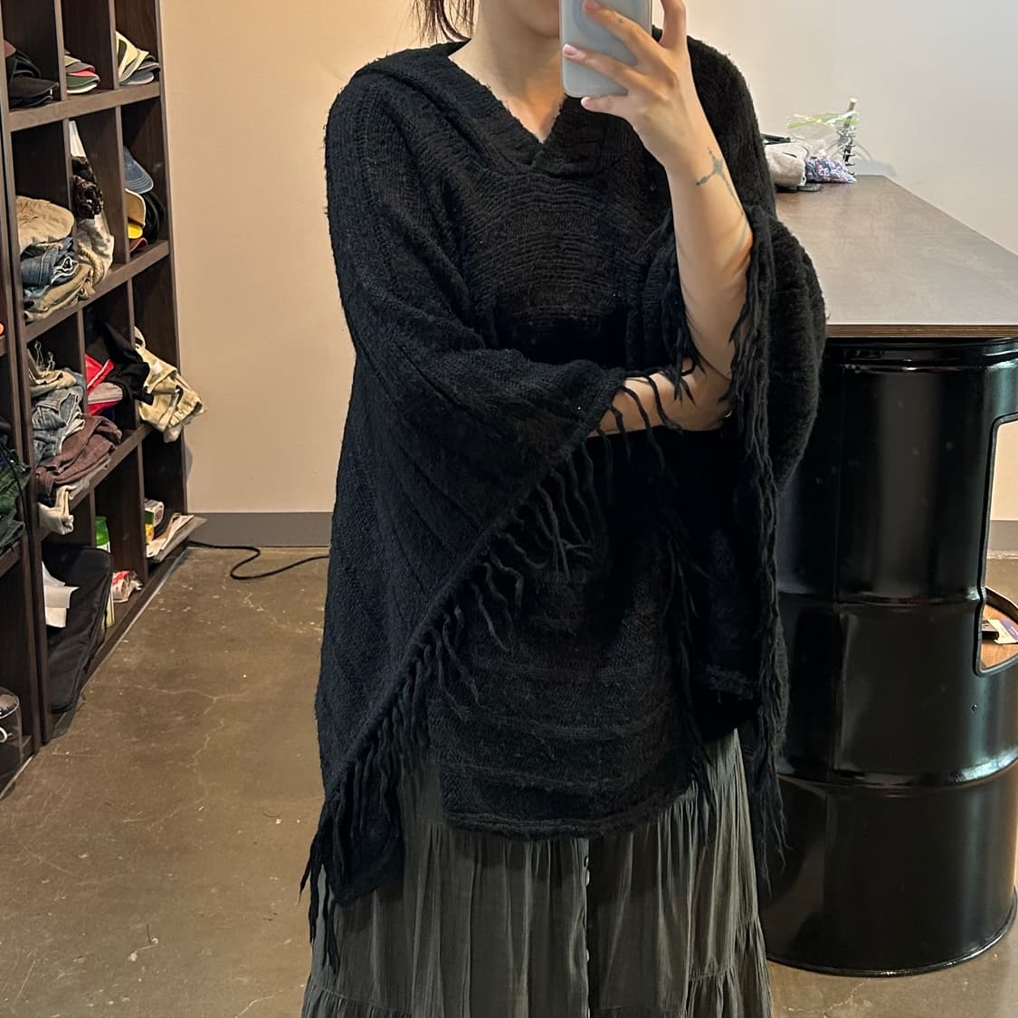 블랙 후드 판초 상품이미지1