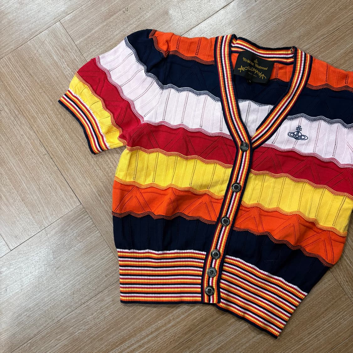 비비안웨스트우드 앵글로매니아 베아 레인보우 크롭 가디건 상품이미지3