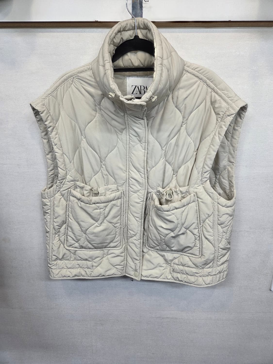 자라 드로스트링 퀄팅 조끼 베스트 s 상품이미지1