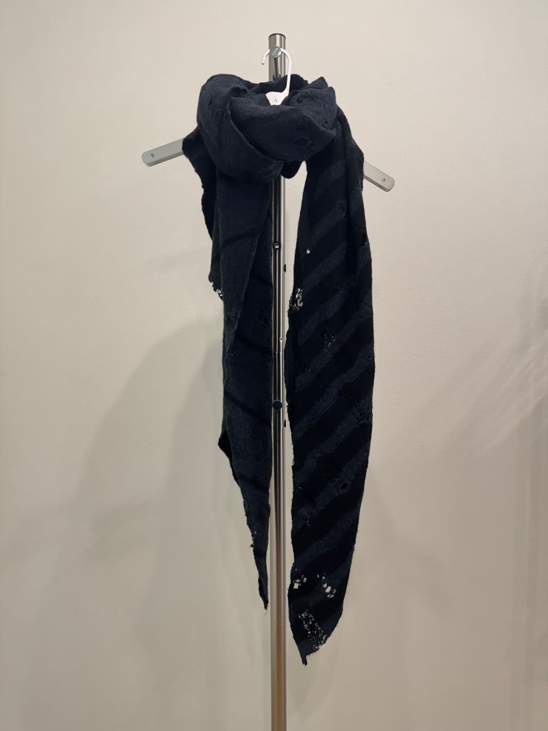 미하라 야스히로 디스트레스드 스트라이프 울 머플러 상품이미지1