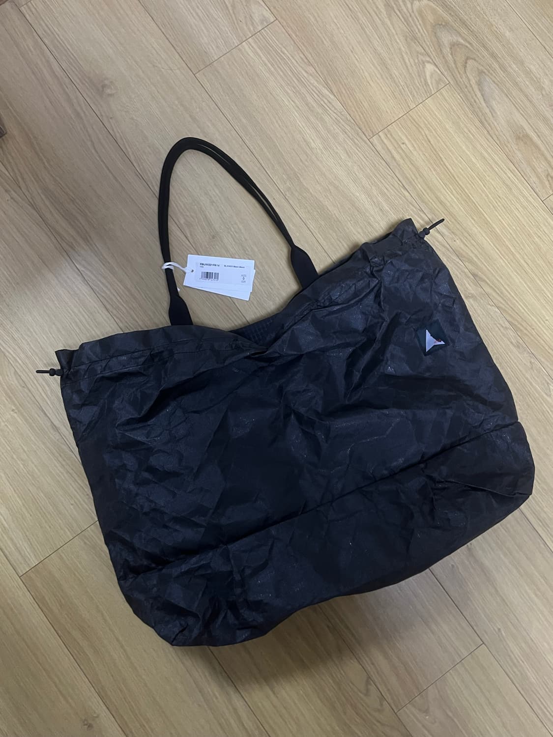 25ss 로아 하이킹 토트백 블랙 새상품 상품이미지1