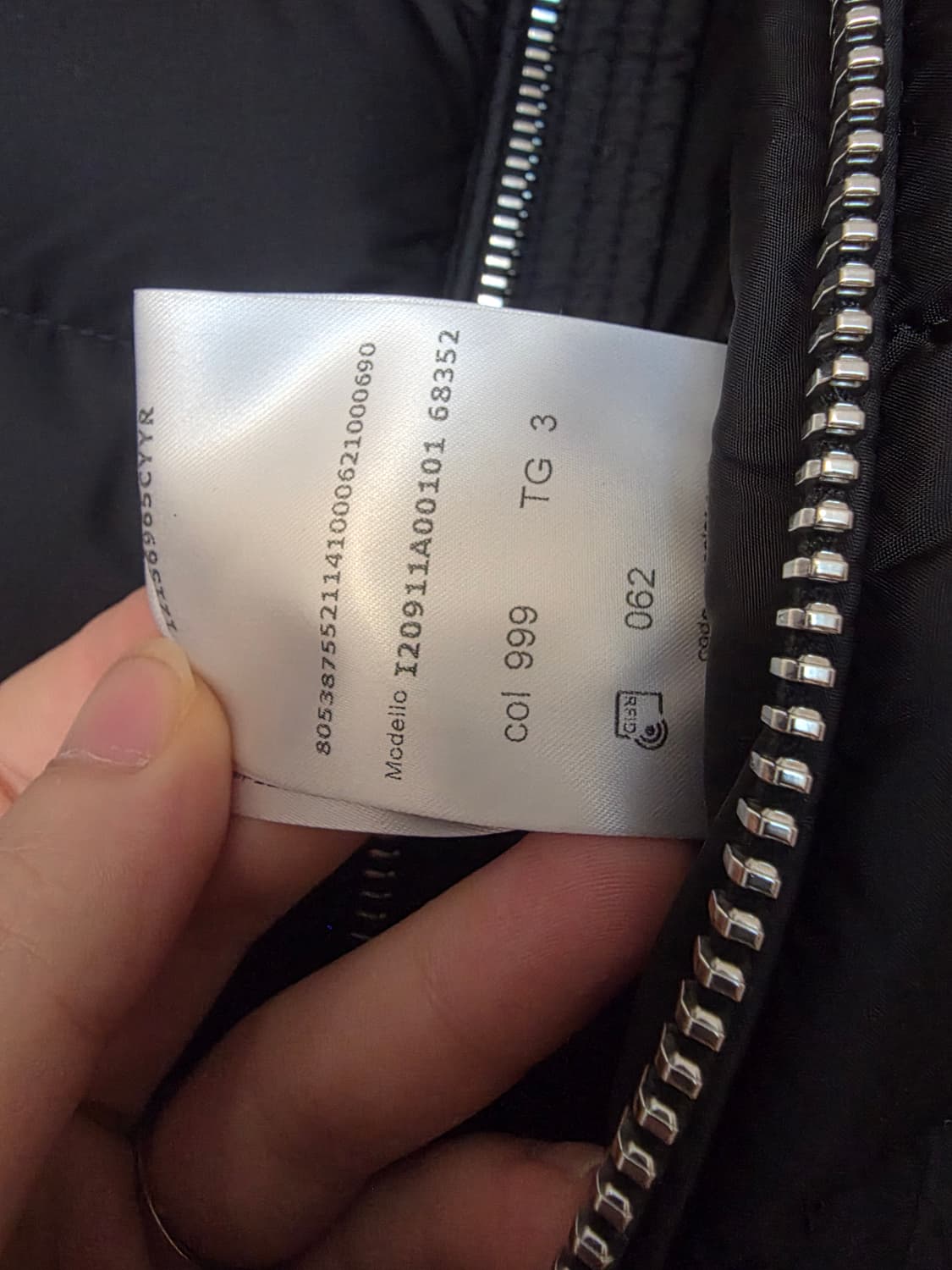 [23년] 몽클레어 아미오 경량 바이크 다운 패딩 3사이즈 상품이미지9