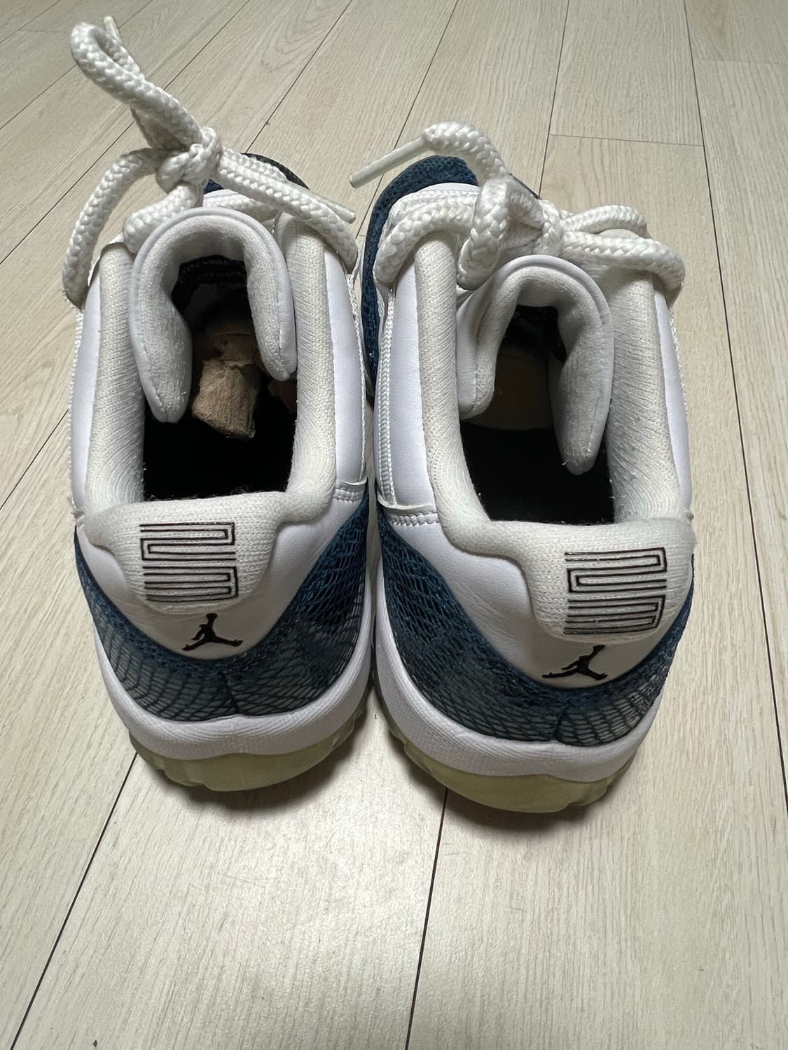 조던 11 레트로 로우 블루 스네이크스킨 남뱀 260 상품이미지4