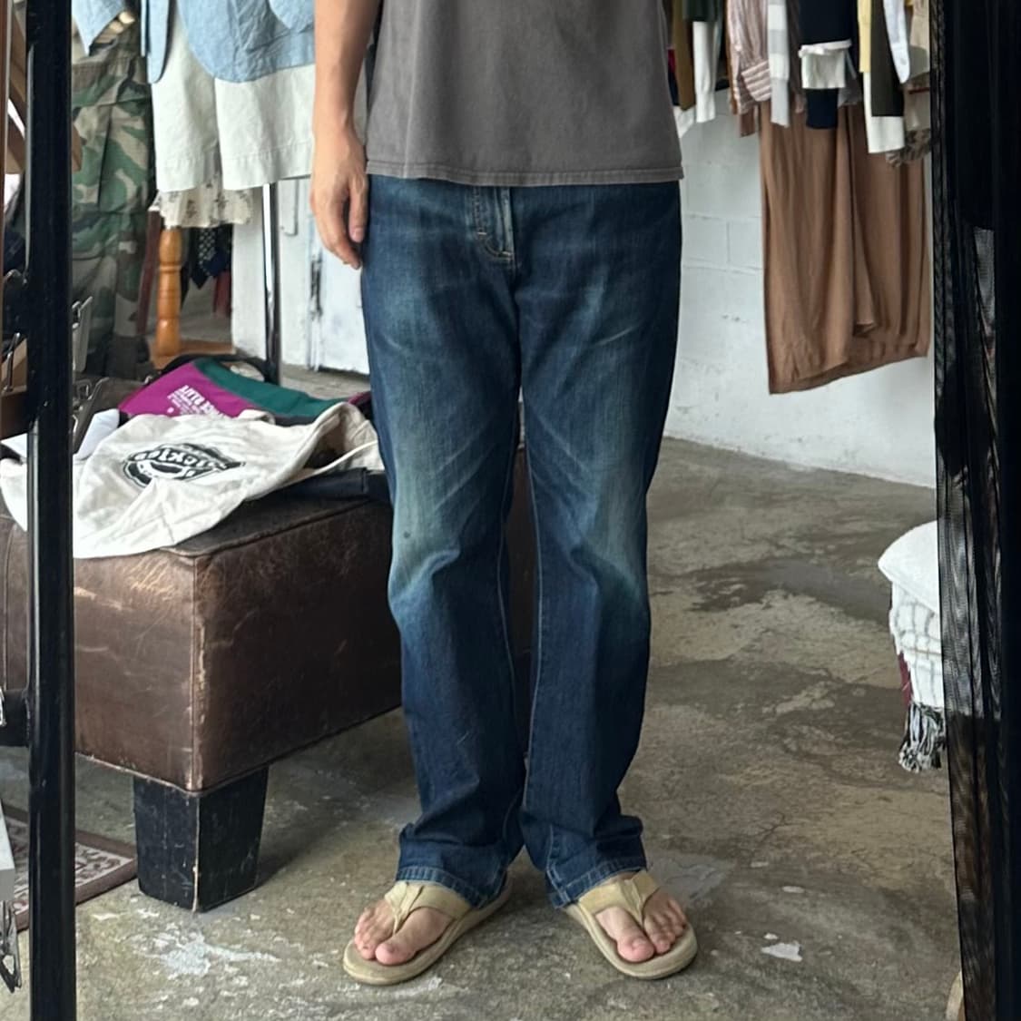 (착용컷) Wrangler 데님 팬츠 (남성용 33.5) 상품이미지2