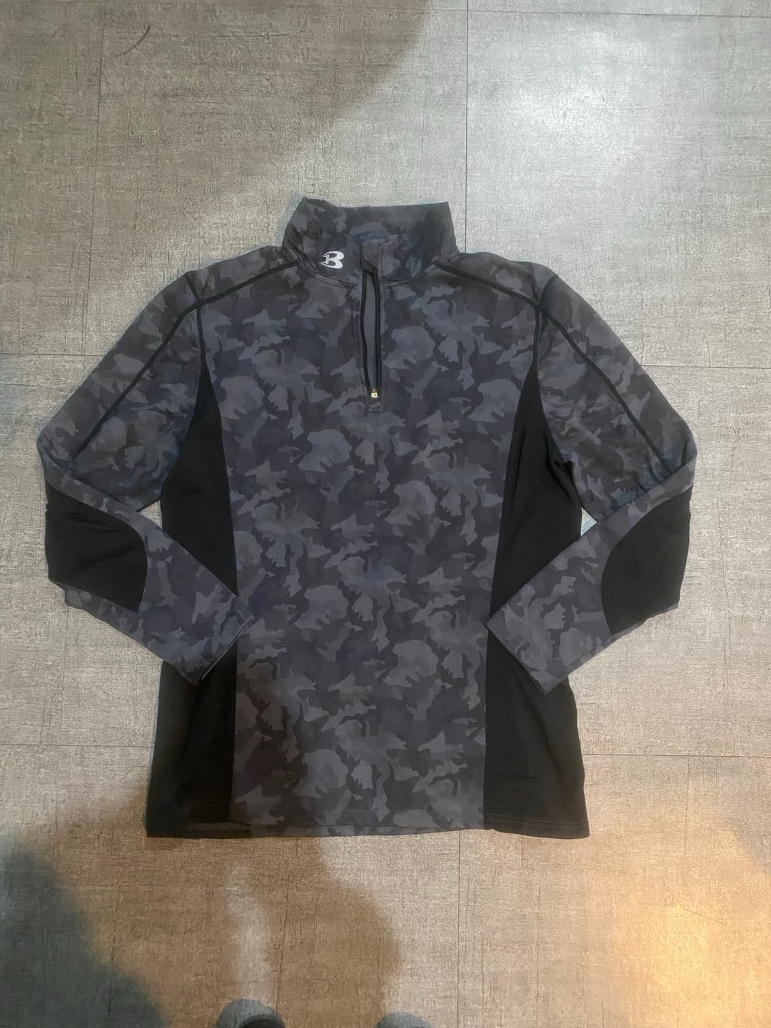 일본빈티지 uniqp 올드스쿨스트릿 밀리터리 카모집업스웻셔츠 상품이미지1