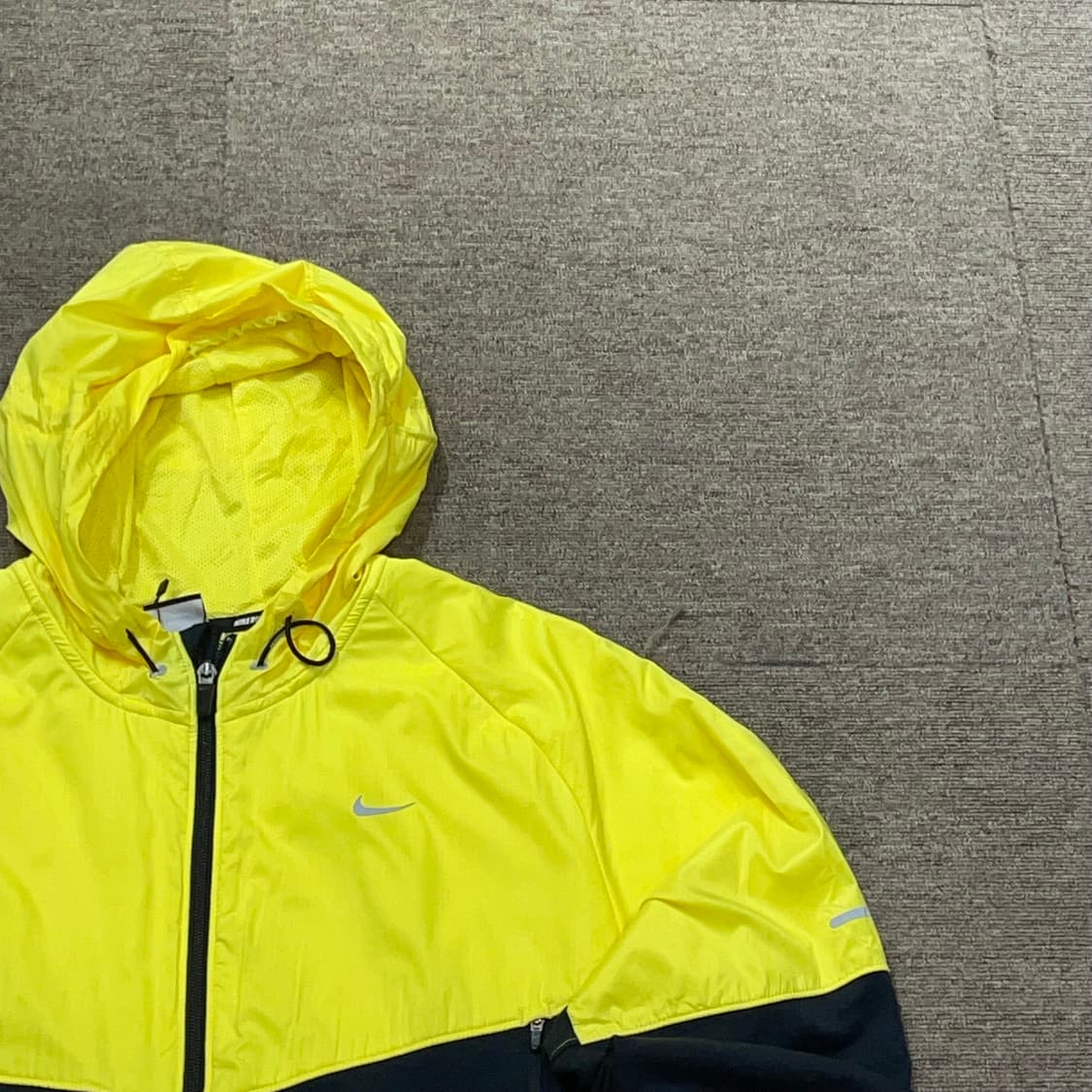 (XL) Nike 나이키 바람막이 상품이미지2