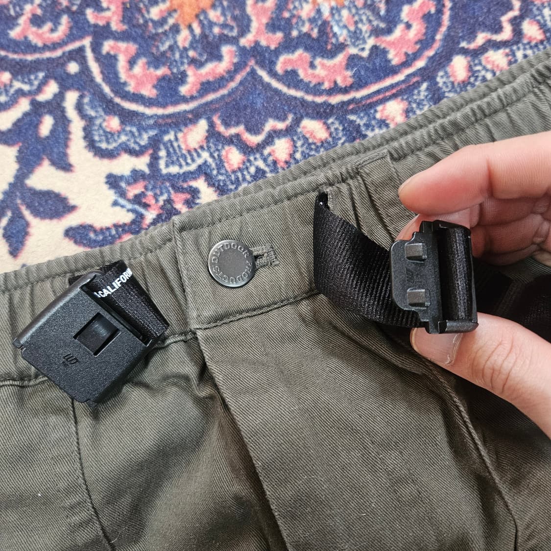 아웃도어프로덕츠 A라인 벨트 카키 미니 스커트 상품이미지4