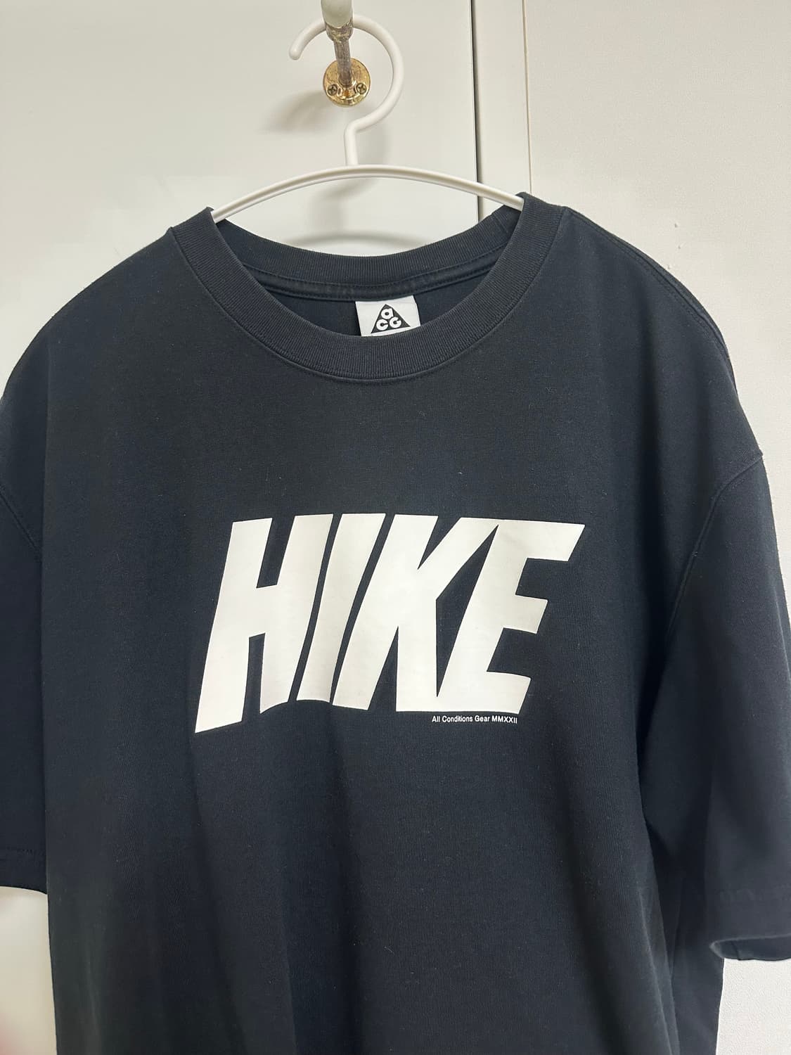 나이키 ACG HIKE 티셔츠 상품이미지2