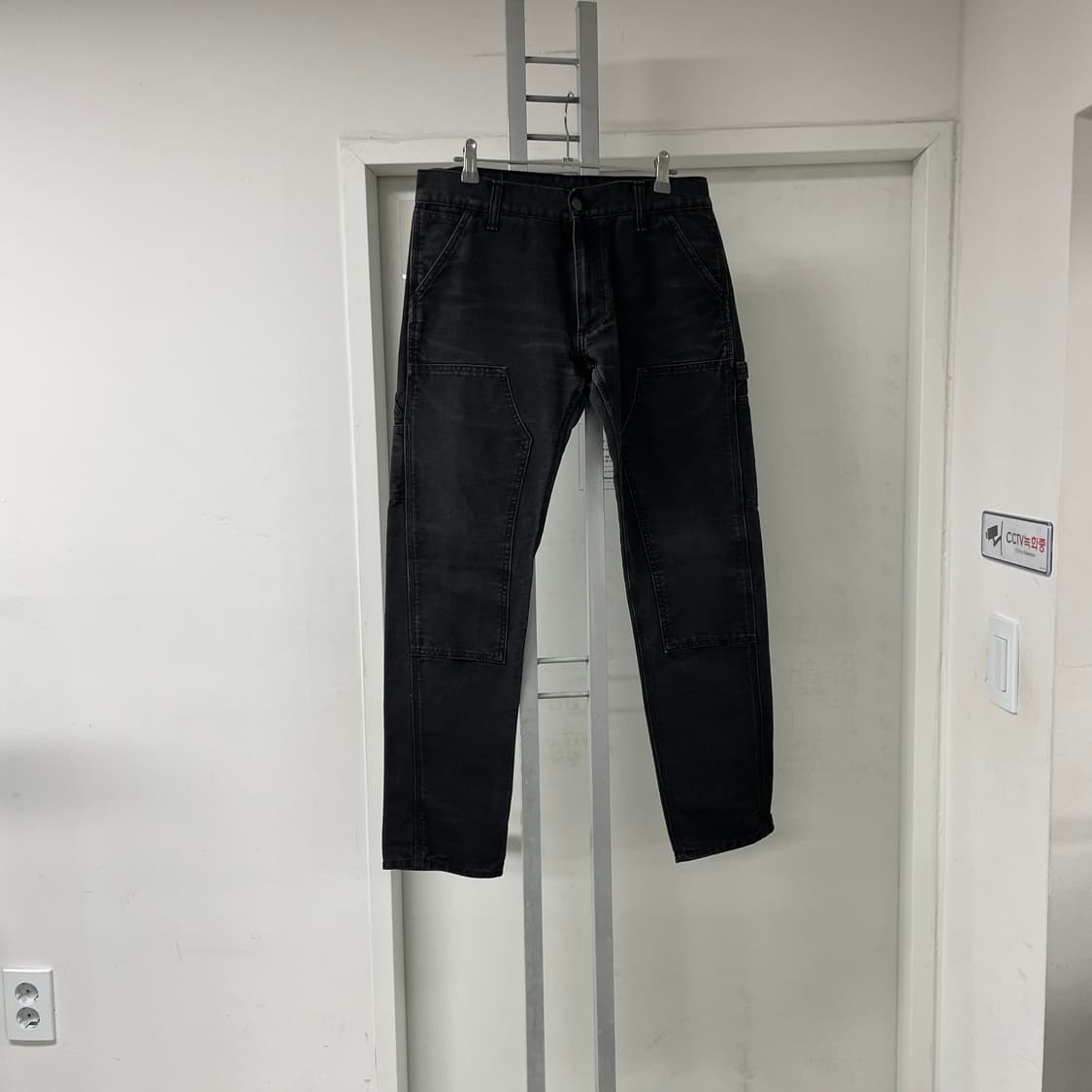 칼하트 흑청 더블니 팬츠 30X32 상품이미지5