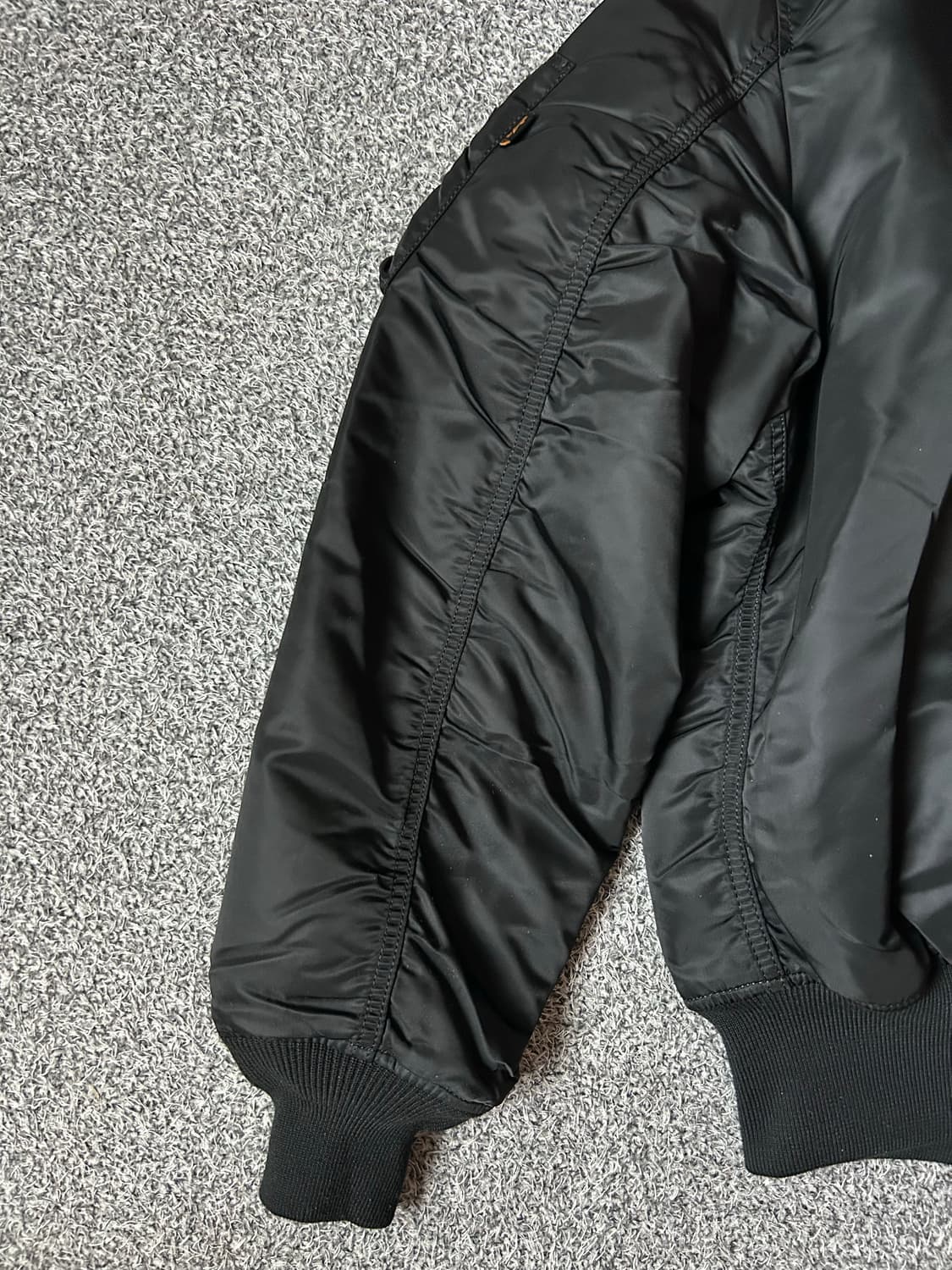 [상태최상] 알파인더스트리 MA-1 블랙 M / 건메탈 라이닝 상품이미지4